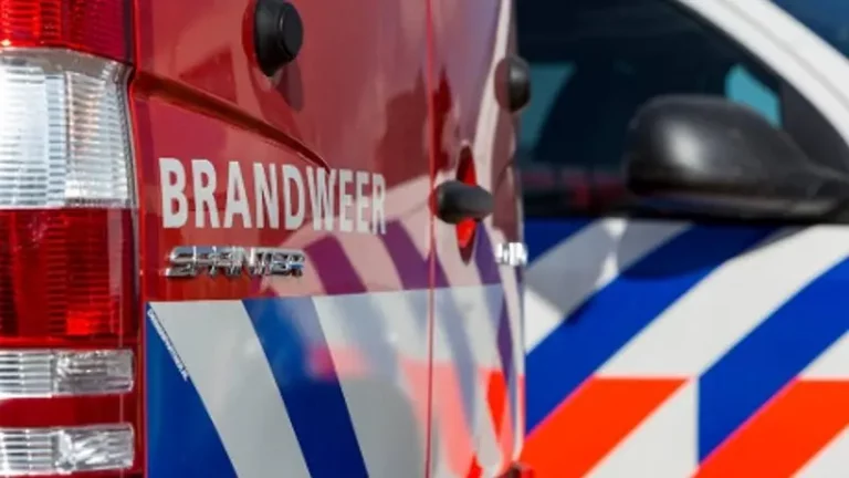 brandweerauto-en-politieauto